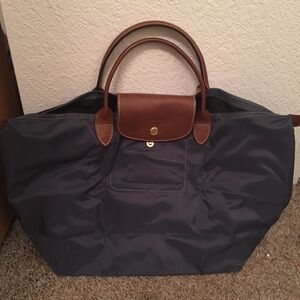 Longchamp medium le pliage tote graphite